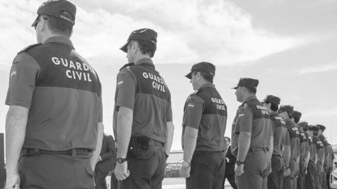 los-guardia-civiles-se-veran-obligados-a-eliminar-sus-tatuajes-visibles